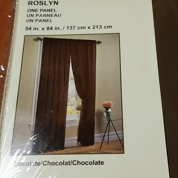 Roslyn On Panel Sheers - Picture 2 of 4